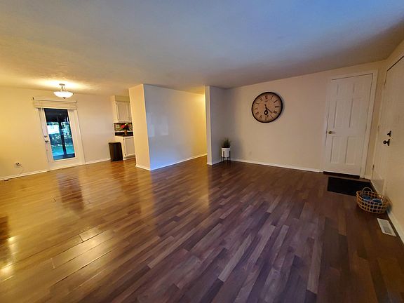 4th image of 704 S 22nd St