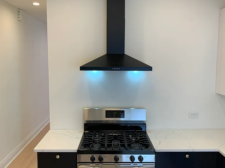 1918 Wesley Ave #1 — Photo 9