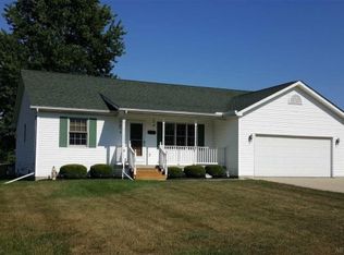 300 N Lester St, Capac, MI 48014