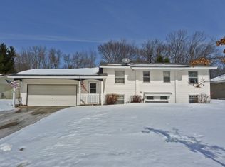 8682 Hillside Trl S, Cottage Grove, MN 55016