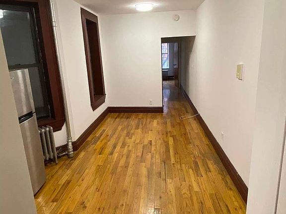 3rd image of 114 E 97th St #2RG