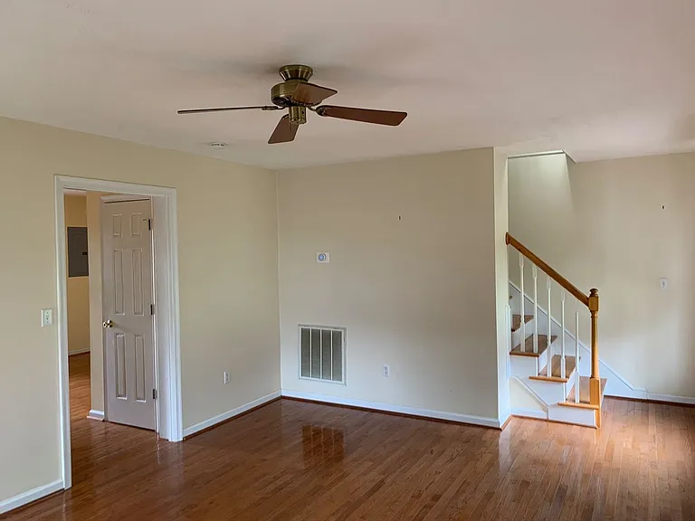 535 Fairview Pl — Photo 18