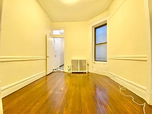 Rented by Oxford Property Group | media 9