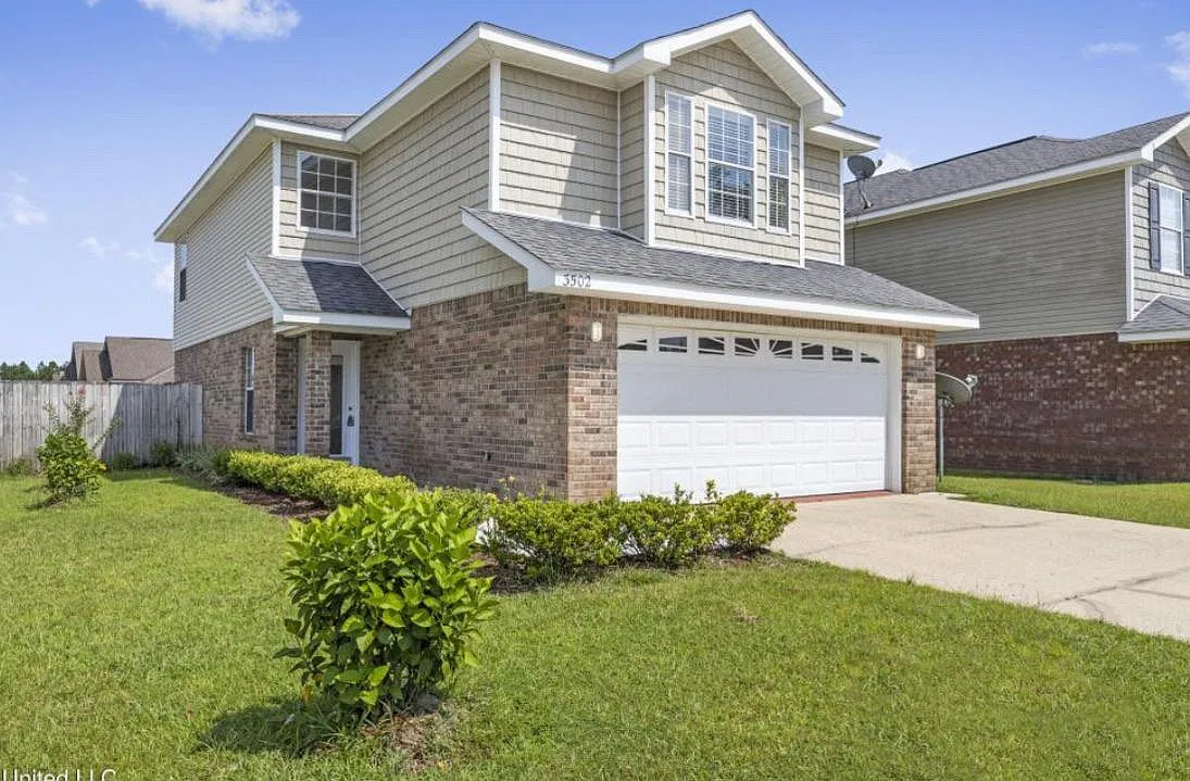 3502 Springwood Ln — Photo 1