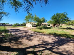 2336 E Dryhead Rd, San Tan Valley, AZ 85140