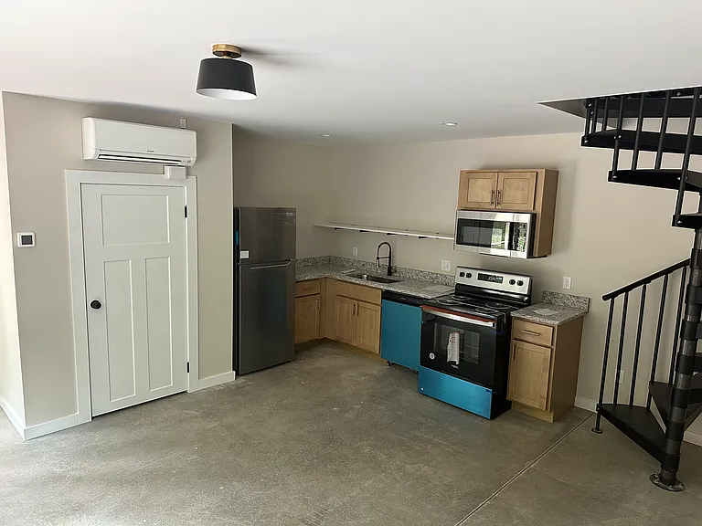 7817 N Carolina #213-A — Photo 11