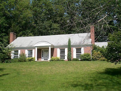 1st image of 25 Oakwood Dr