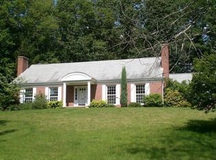 25 Oakwood Dr, Oil City, PA 16301