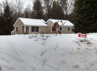 1893 W Maple Grove Rd, Farwell, MI 48622