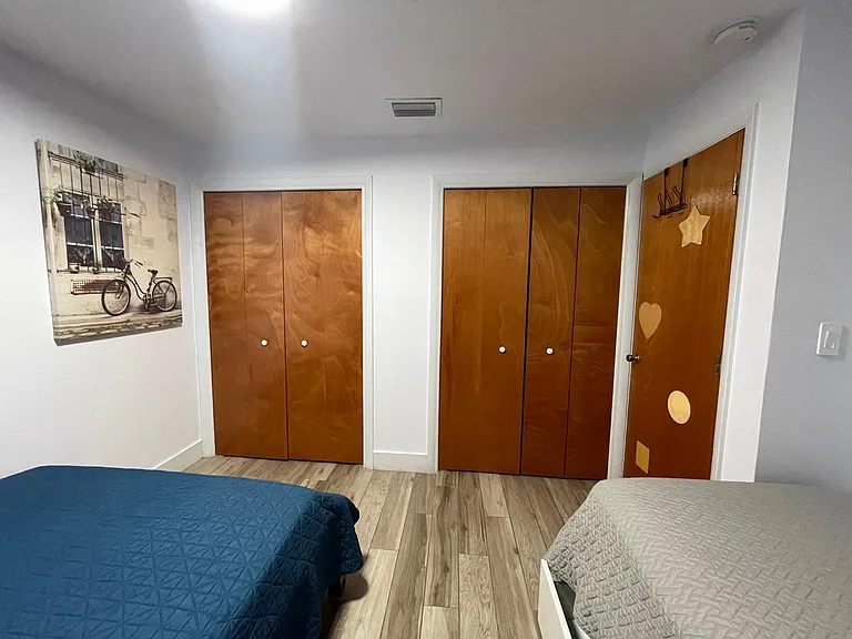 2436 Liberty St #1 — Photo 10