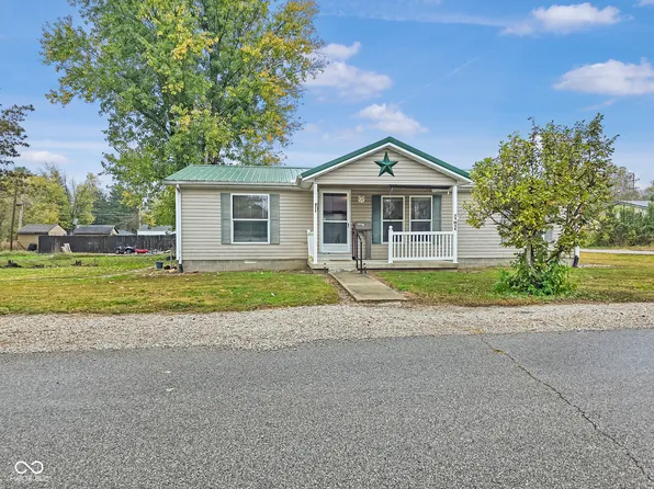 79 10th St SE, Linton, IN 47441