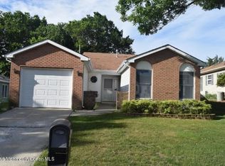 1400 Gleniffer Hill Rd, Toms River, NJ