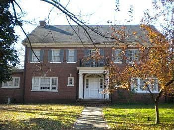 1st image of 1118 Madison St