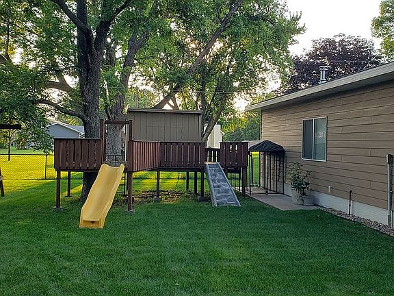 5th image of 1720 Lariat Ln