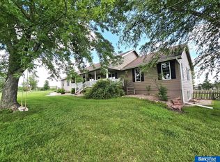 6830 SW 9th St, Lincoln, NE 68523