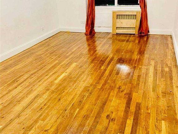 4th image of 83-30 Vietor Ave #704