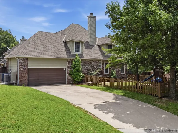5541 E 77th St, Tulsa, OK 74136