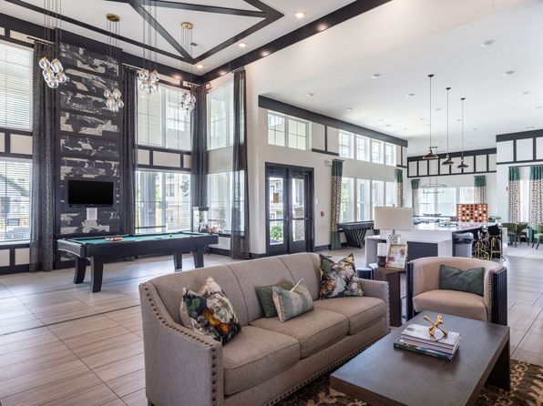 860 Candlelite Ln #864-102