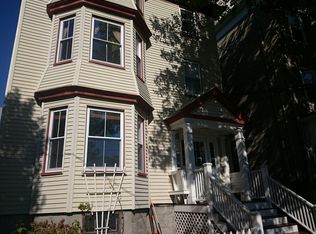 33 Kendall St #1, Brookline, MA 02445