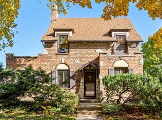 323 S Delphia Ave, Park Ridge, IL 60068