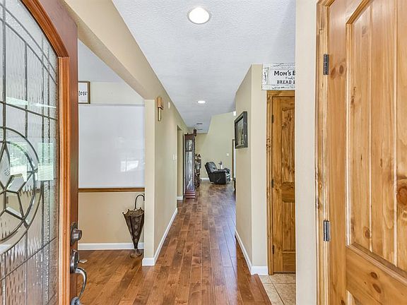 3rd image of 38706 Sugar Wood Dr