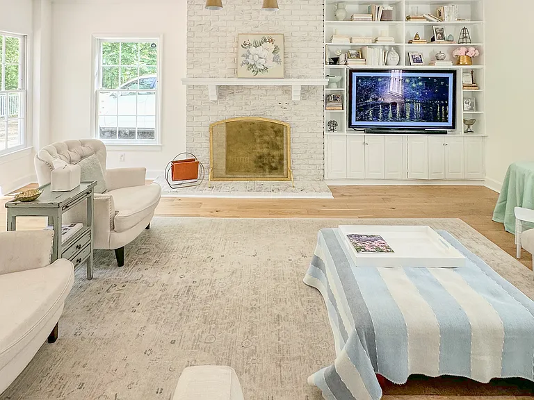 1180 Angelo Ct NE — Photo 16