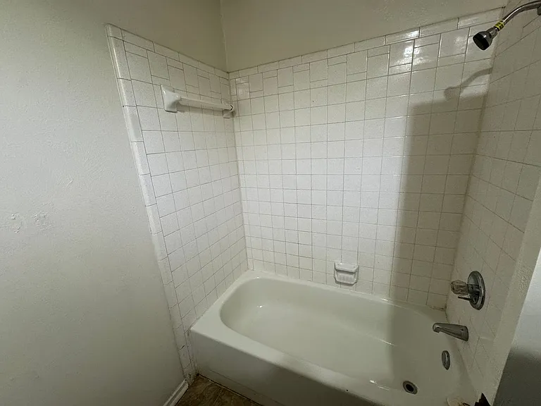 5604 Macgregor Dr — Photo 8