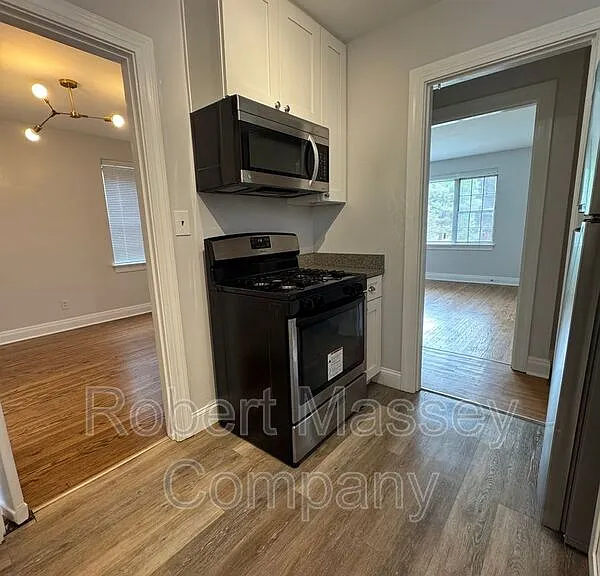 2079 Douglass Blvd #9 — Photo 7
