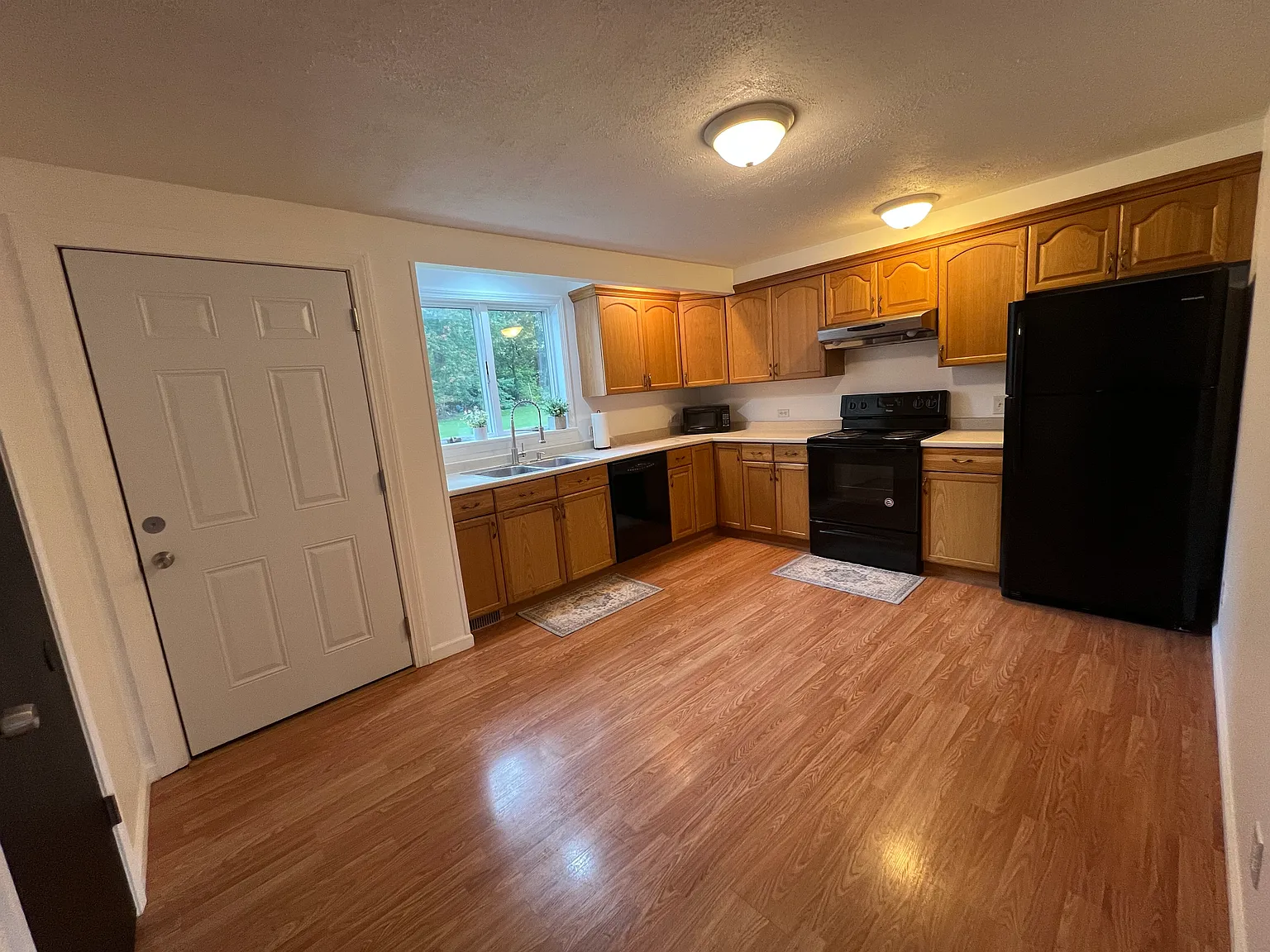2881 Kittering Rd — Photo 2