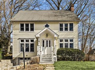 43 Wilton Rd, Pleasantville, NY 10570