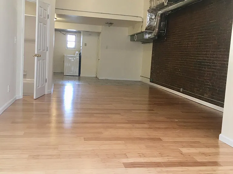 2371 E Letterly St #B — Photo 9