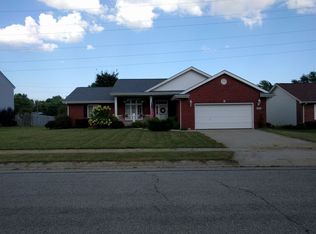 2985 Fox Ridge Dr, Columbus, IN 47203