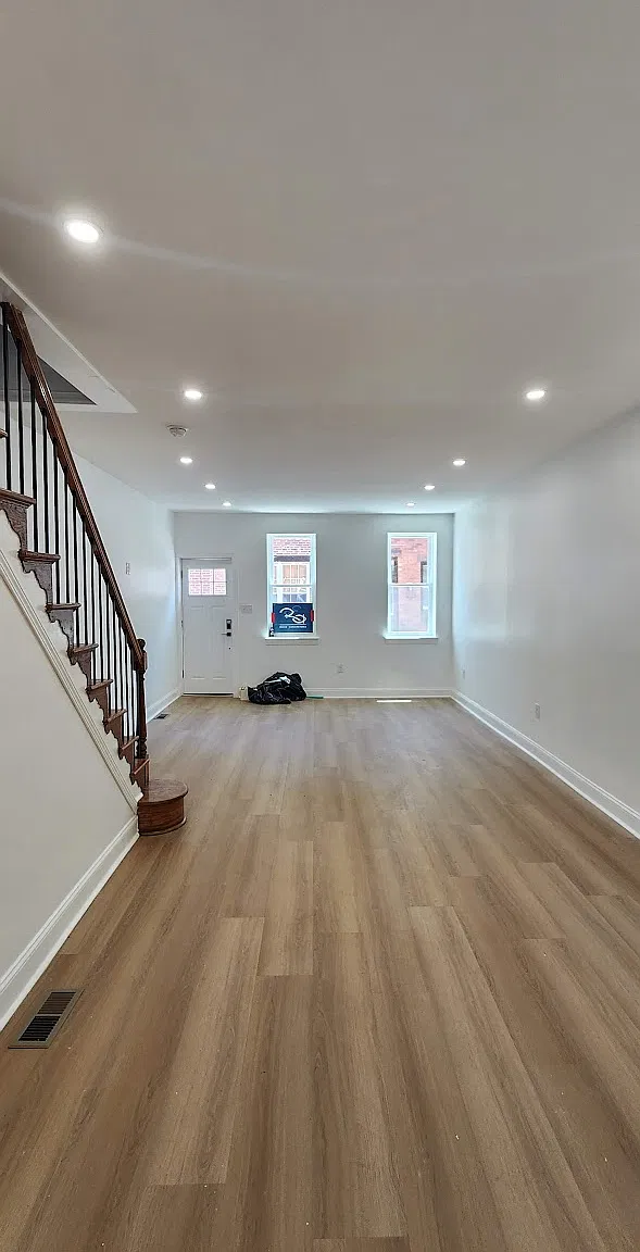 2 bed, 1.5 bath, 1040 sqft, $2,050 — Photo 1