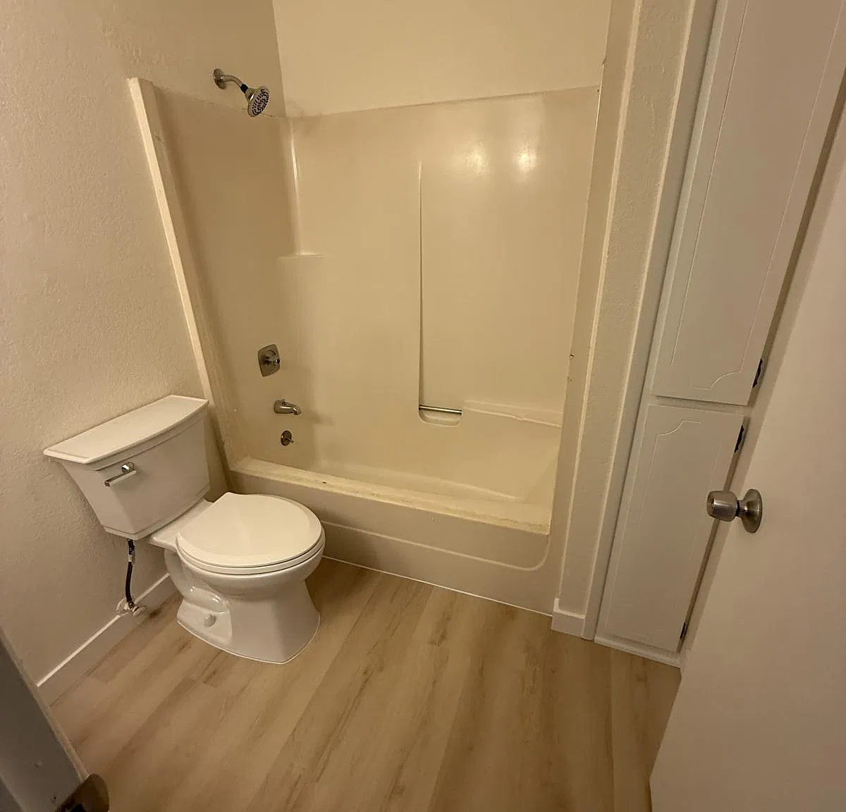 2 bed, 1.5 bath, 800 sqft, $1,500 — Photo 3