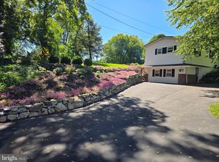 28 Lily Ln, Fleetwood, PA 19522