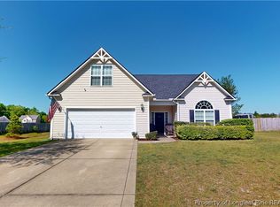 191 Feathers Ln, Raeford, NC 28376