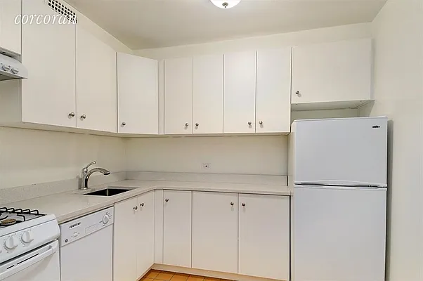 Rented by Corcoran | media 2