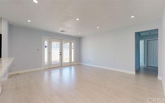 2nd image of 7820 Lindley Ave