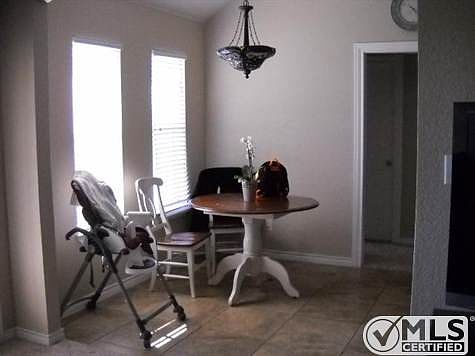 4th image of 7625 Venice Dr