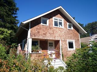 2663 39th Ave SW, Seattle, WA 98116