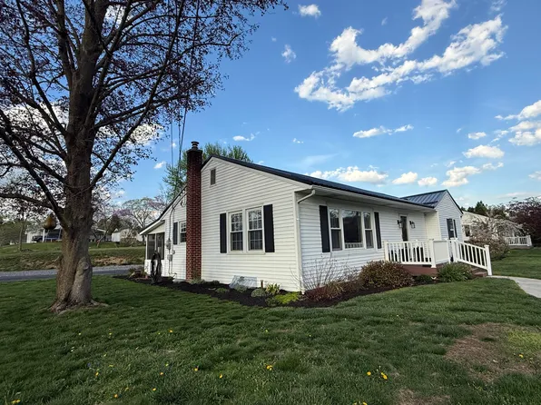 1015 Penn St, Milton, PA 17847