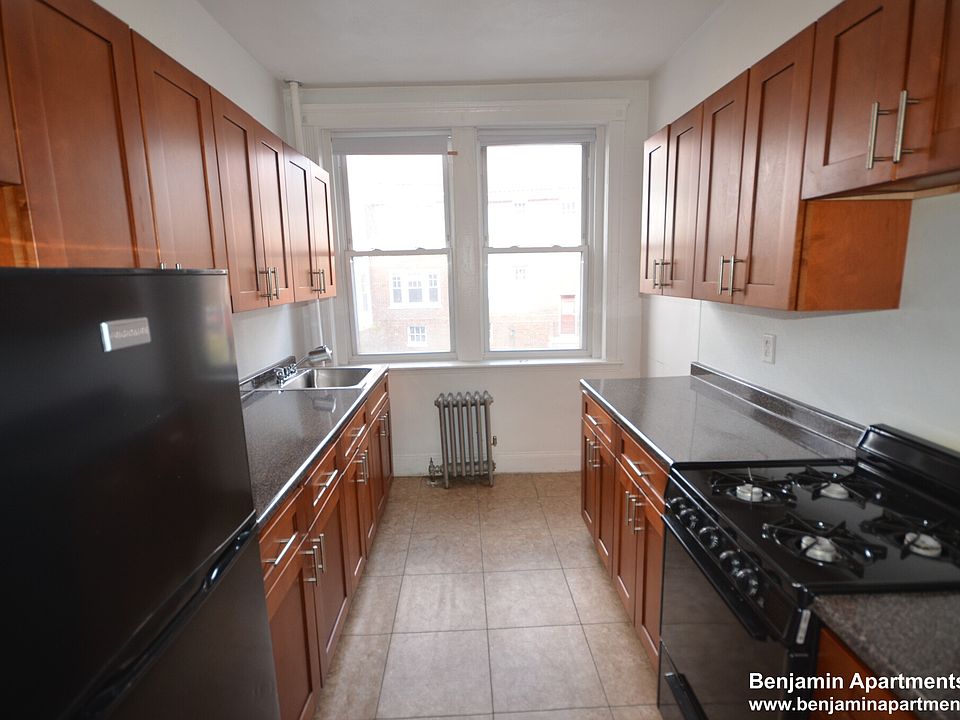 1st image of 1800 Commonwealth Ave APT 20