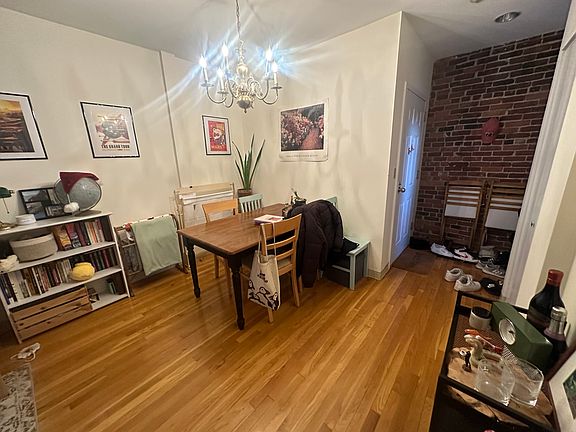 2nd image of 102 Gainsborough St #106