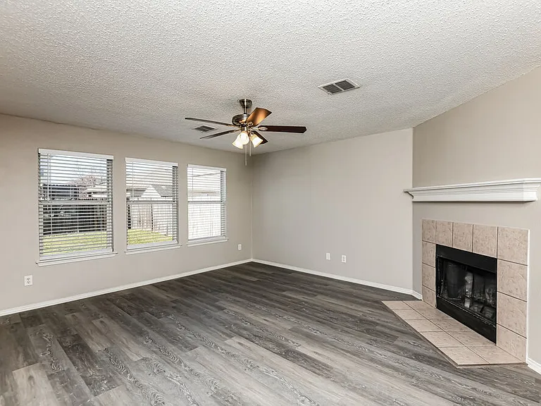 3340 Chapel Ridge Way — Photo 4
