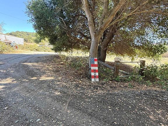 2nd image of 1169 Christie Rd