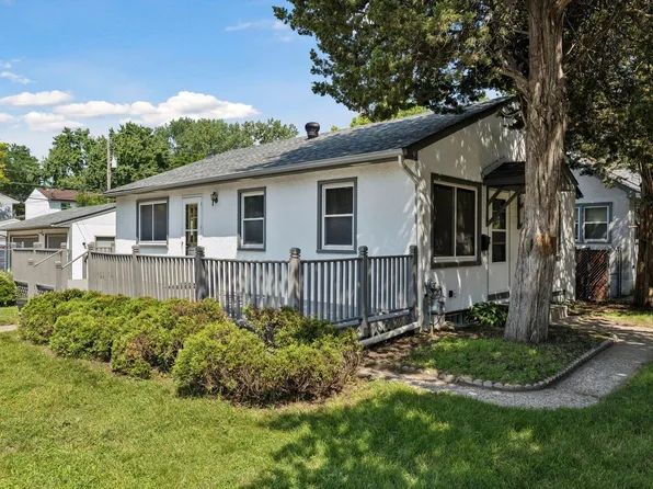 358 13th Ave S, South Saint Paul, MN 55075
