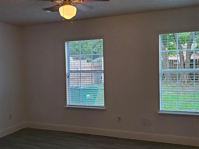 5319 Cherie Crest Ct — Photo 13