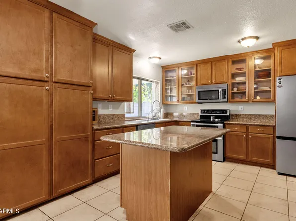 3011 S EXTENSION Road, Mesa, AZ 85210