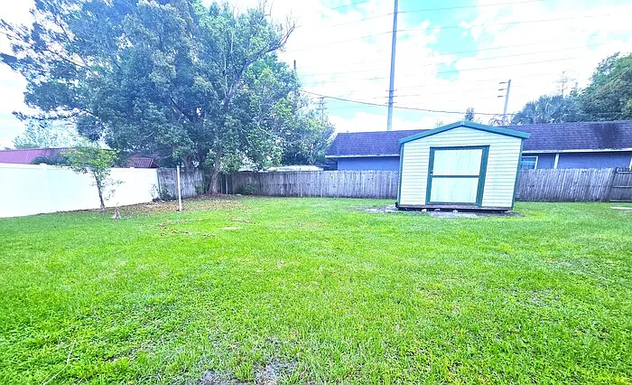 919 Columbia Ave — Photo 25