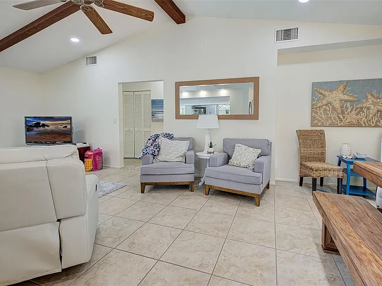 3670 Emily Ln — Photo 13